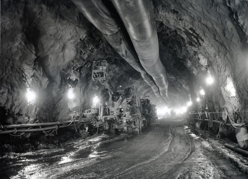 momapix_214903_pos_18