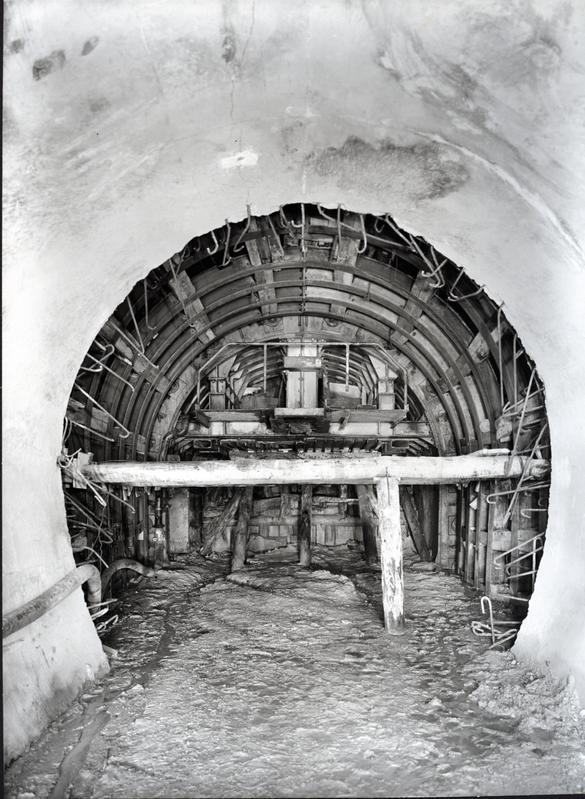 momapix_215287_pos_32