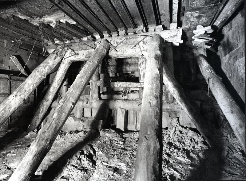 momapix_215288_pos_31