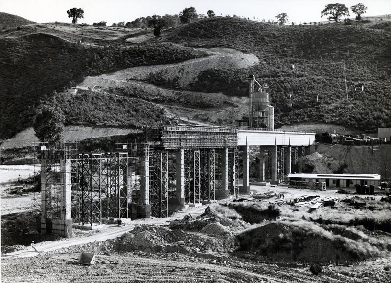 momapix_215293_pos_26