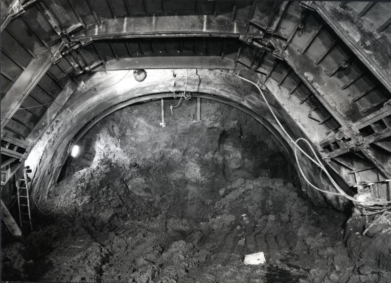 momapix_217399_pos_103