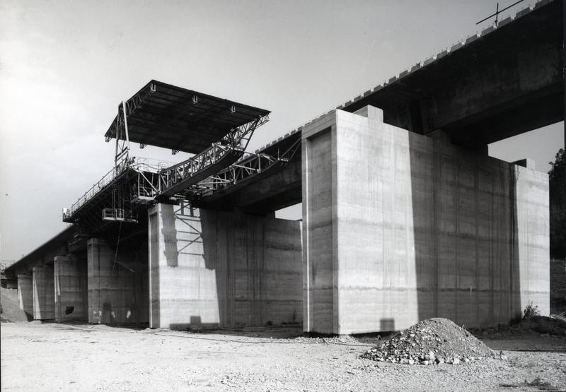 momapix_217459_pos_69