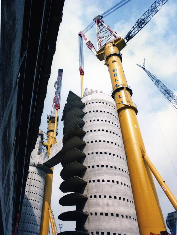 momapix_218572_pos_32