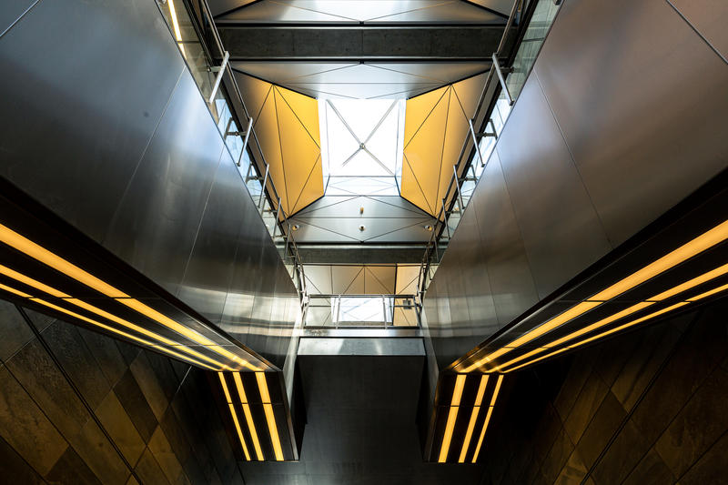 momapix_221446_pos_10