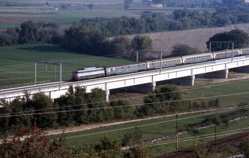 momapix_223604_pos_41