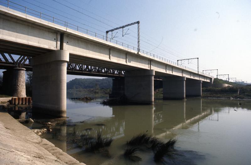 momapix_223619_pos_33