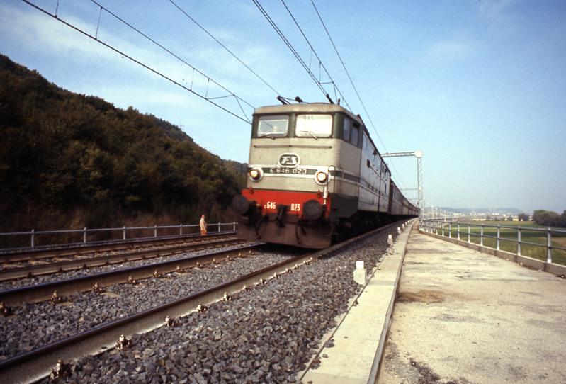 momapix_223626_pos_32