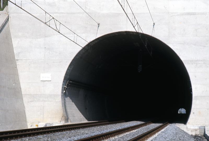 DIRETTISSIMA ROME-FLORENCE HIGH-SPEED RAILWAY LINE, ITALY