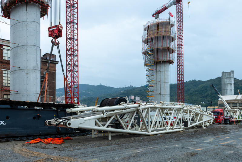 momapix_228294_pos_80