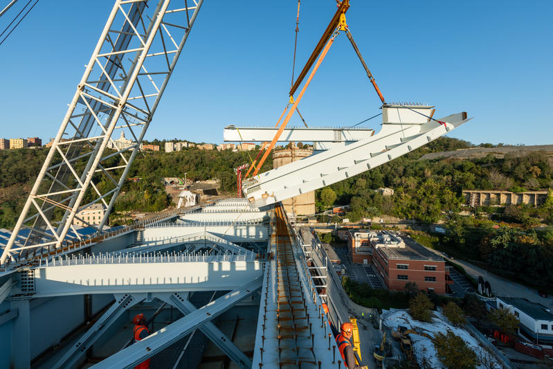 momapix_228664_pos_76