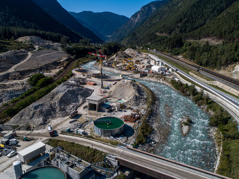 momapix_229070_pos_15