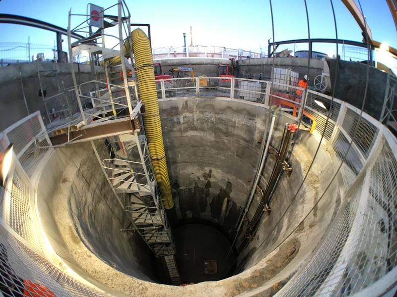 momapix_230799_pos_1