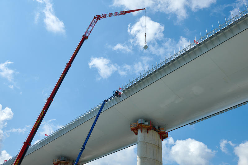 momapix_238568_pos_103