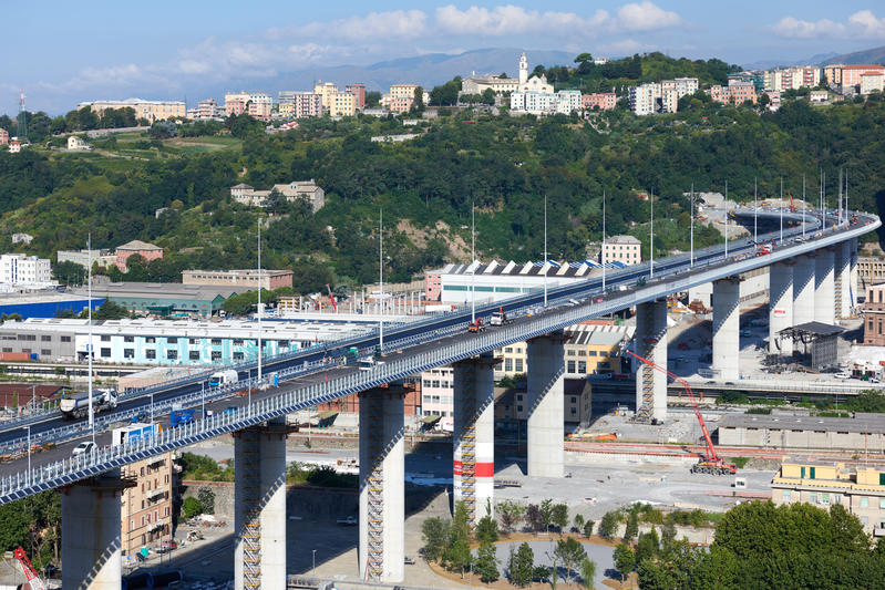 momapix_238897_pos_9