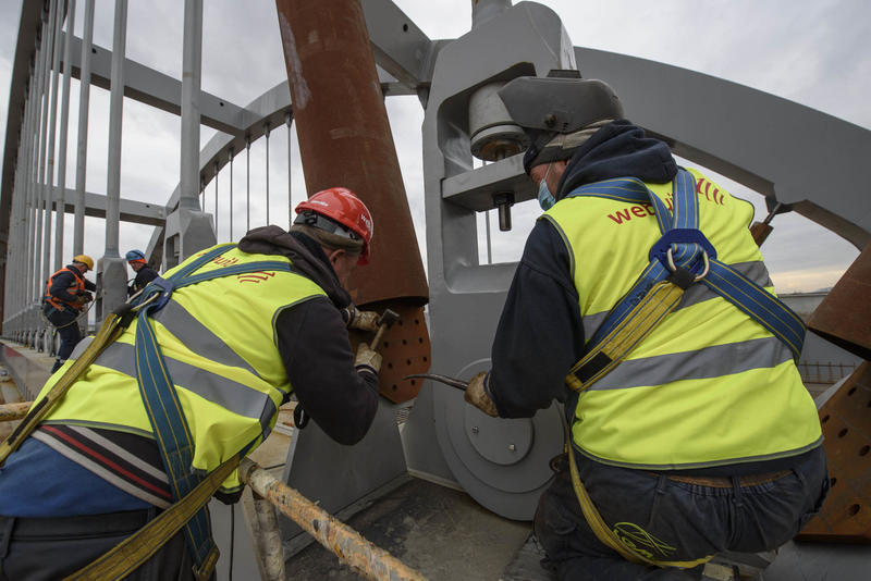 momapix_245576_pos_8