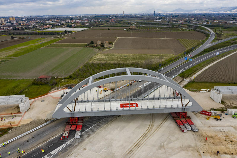 momapix_246356_pos_2