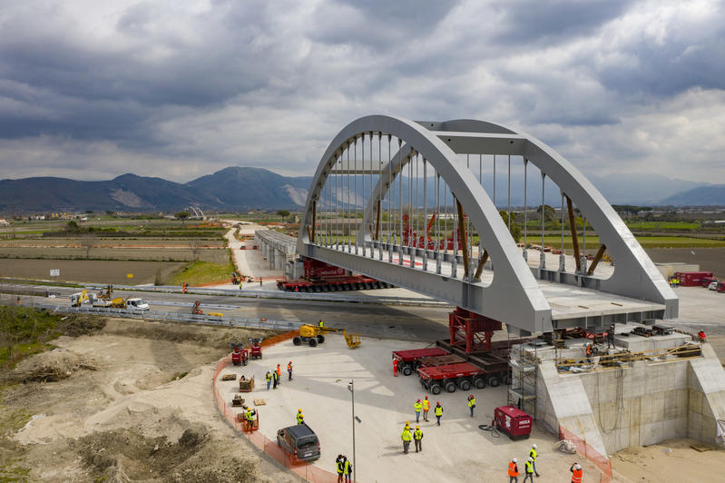 momapix_246380_pos_0