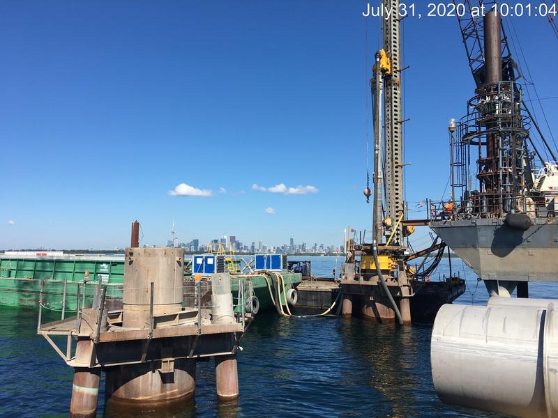 momapix_253137_pos_0