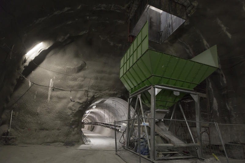 momapix_281172_pos_23