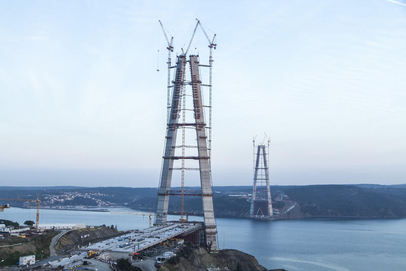 momapix_332880_pos_107