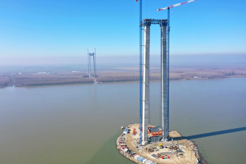 momapix_334502_pos_44