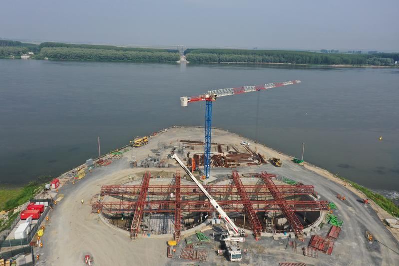 momapix_335257_pos_50