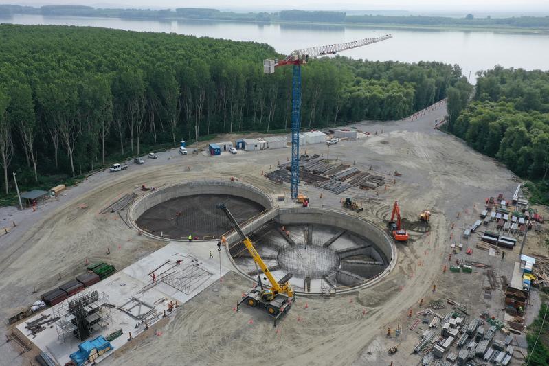 momapix_335272_pos_49