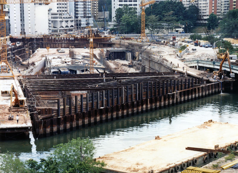 momapix_34517_pos_24