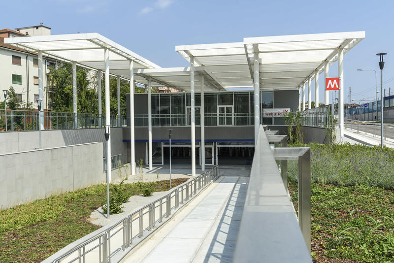 momapix_345741_pos_152