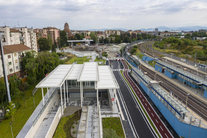 momapix_345980_pos_151