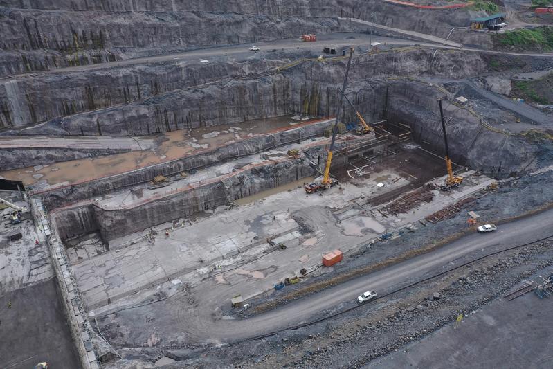 momapix_346424_pos_10