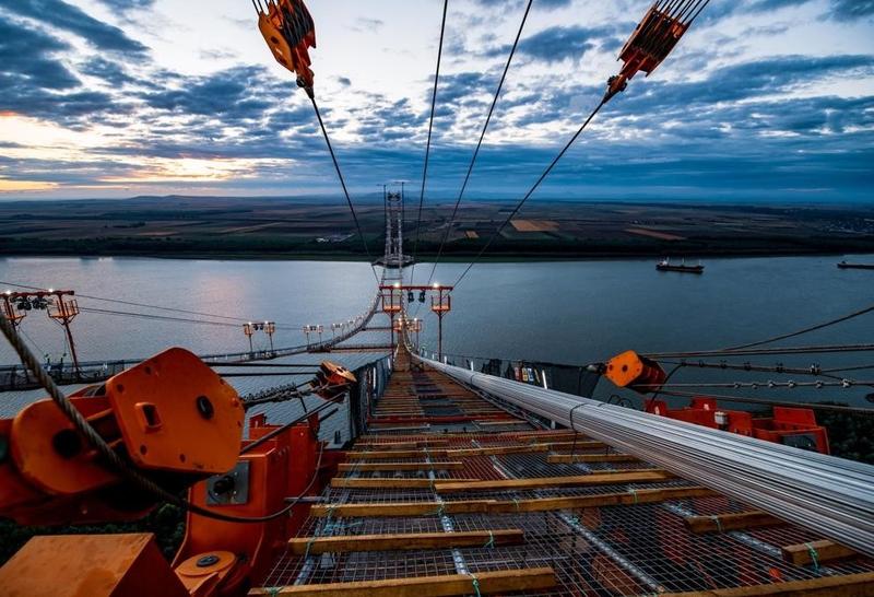 momapix_348057_pos_40