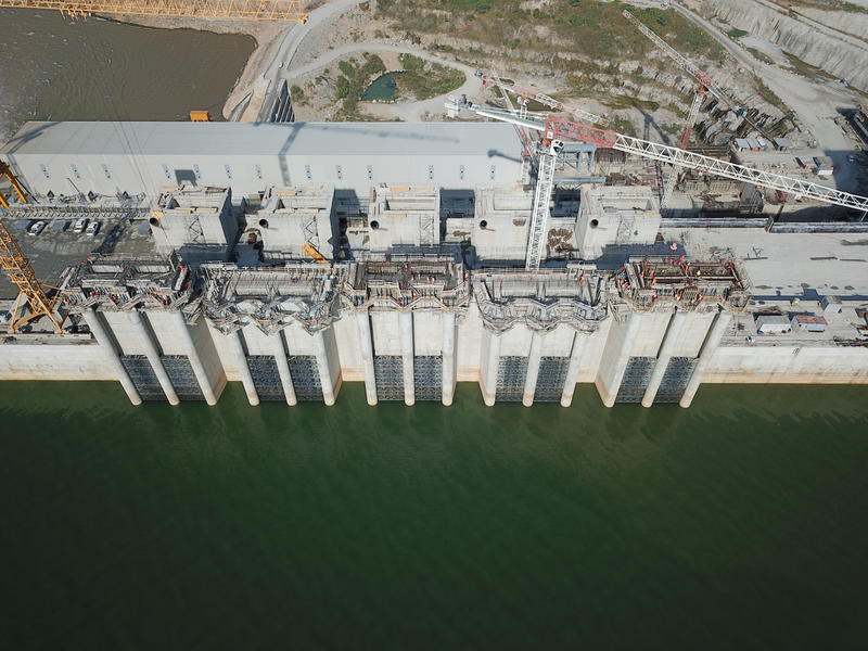 momapix_348899_pos_16