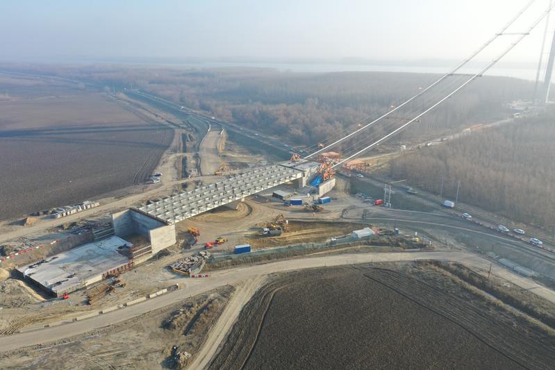 momapix_349080_pos_19