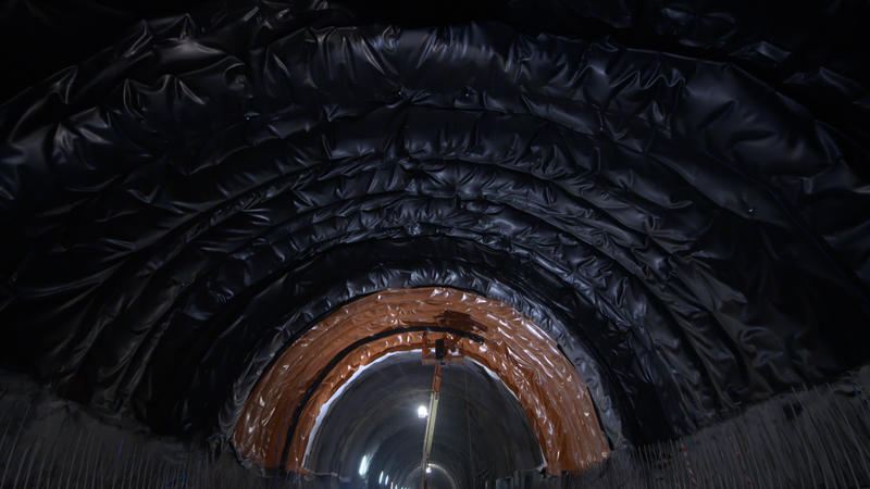 momapix_352112_pos_7