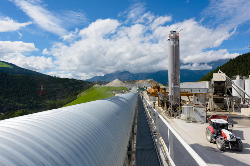 momapix_354207_pos_18