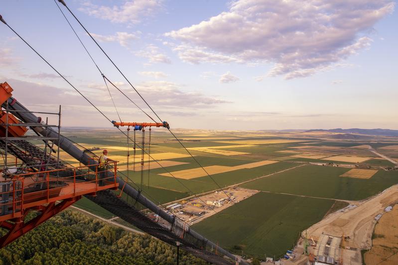 momapix_354217_pos_57