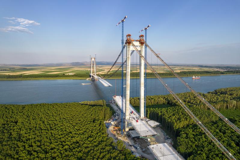 momapix_354244_pos_7