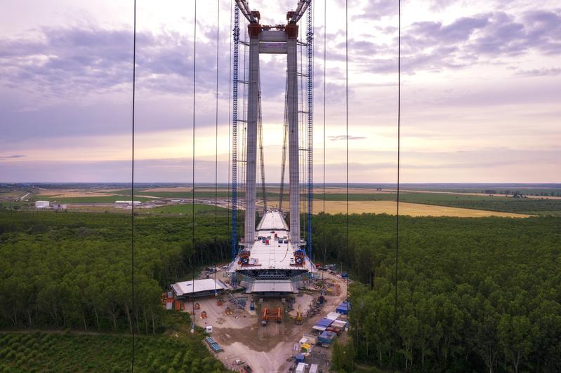 momapix_354249_pos_14