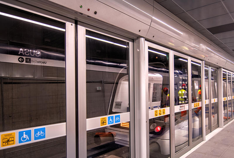 momapix_354721_pos_182