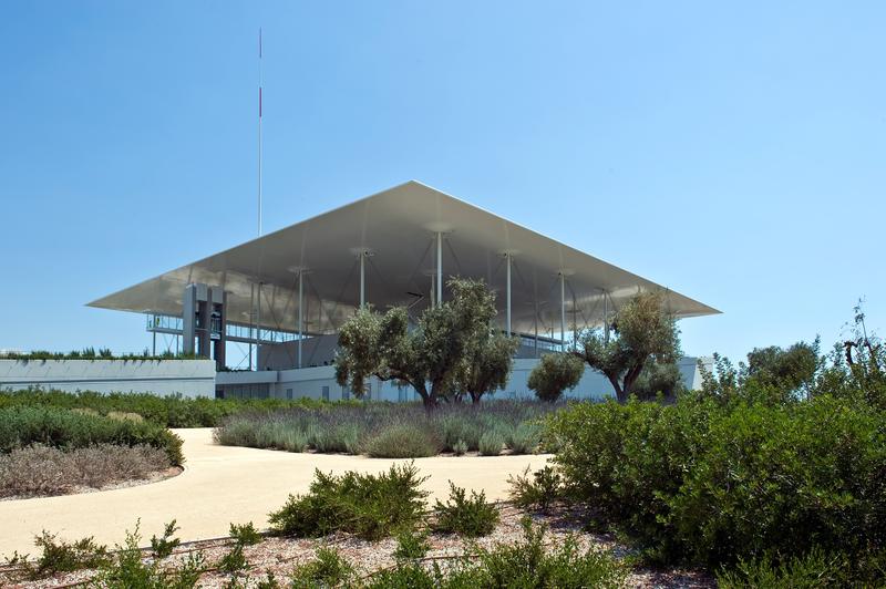 momapix_355548_pos_22