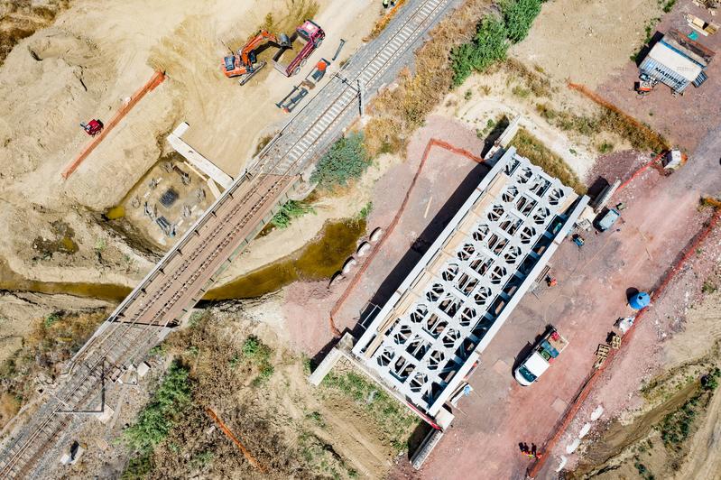 momapix_358856_pos_82