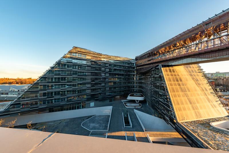 momapix_359123_pos_50