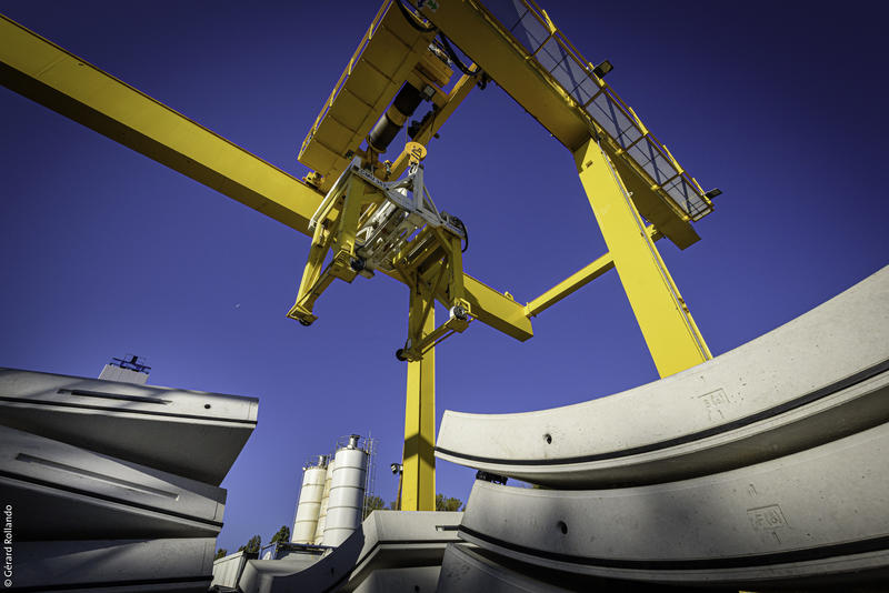 momapix_363072_pos_143