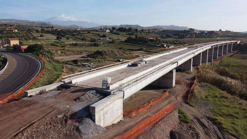 momapix_364717_pos_100