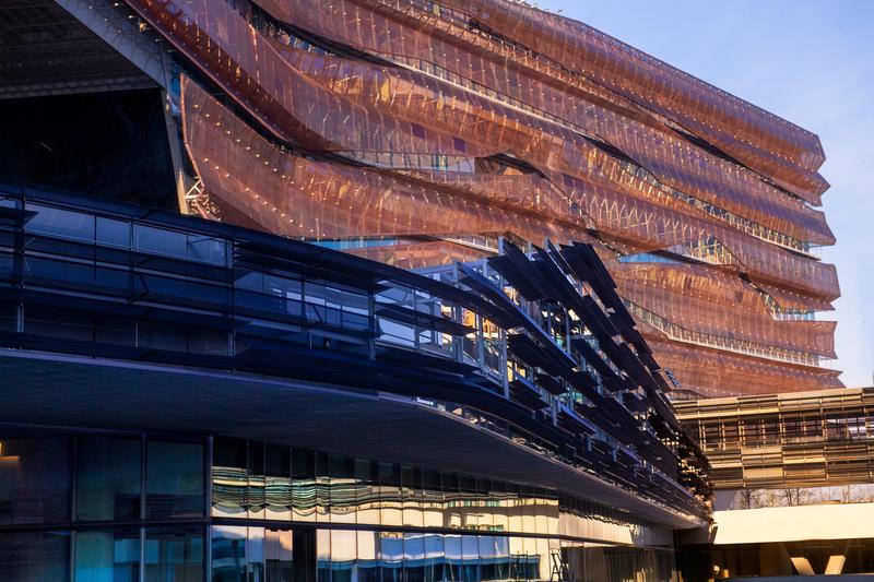 momapix_368801_pos_82