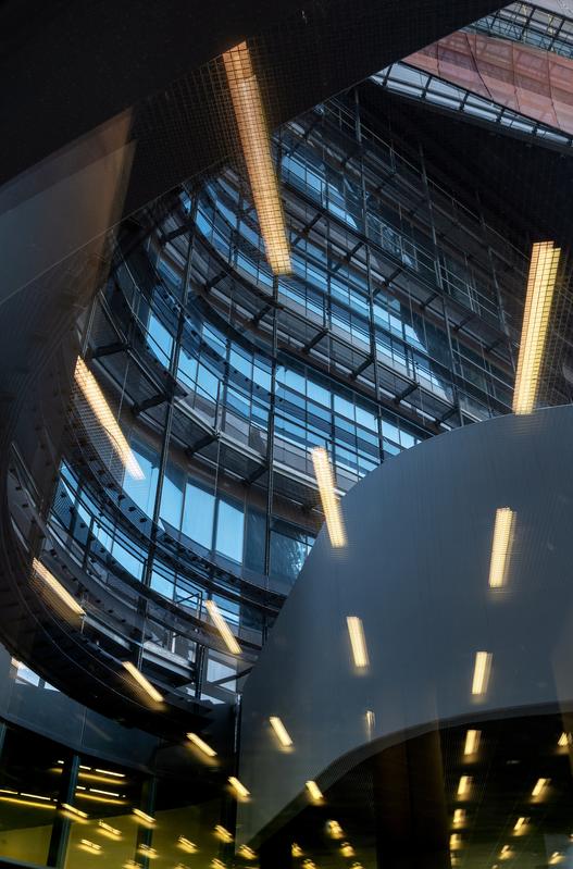 momapix_368804_pos_0