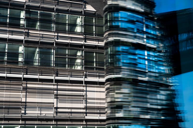 momapix_368815_pos_1