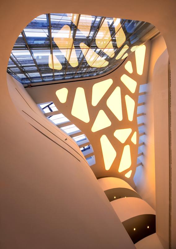 momapix_368816_pos_101