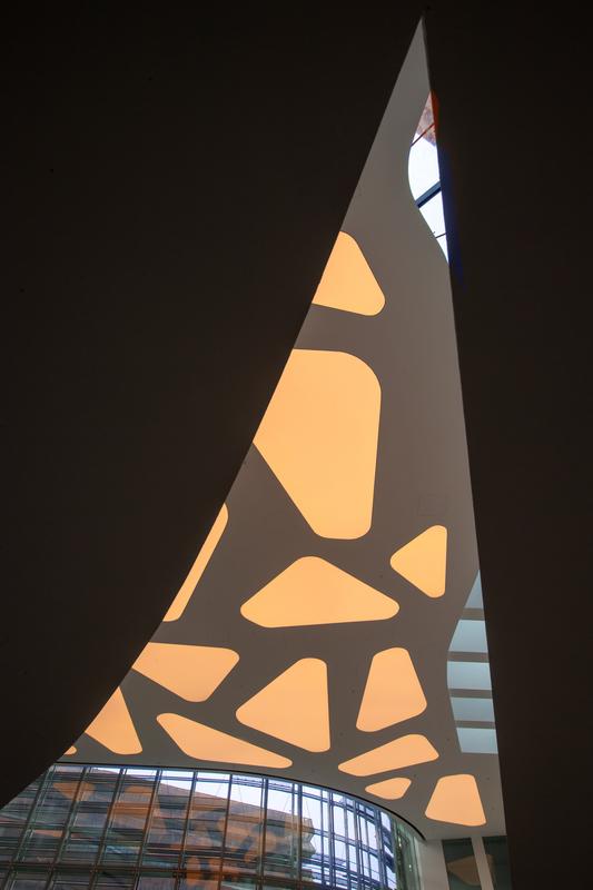 momapix_368828_pos_98